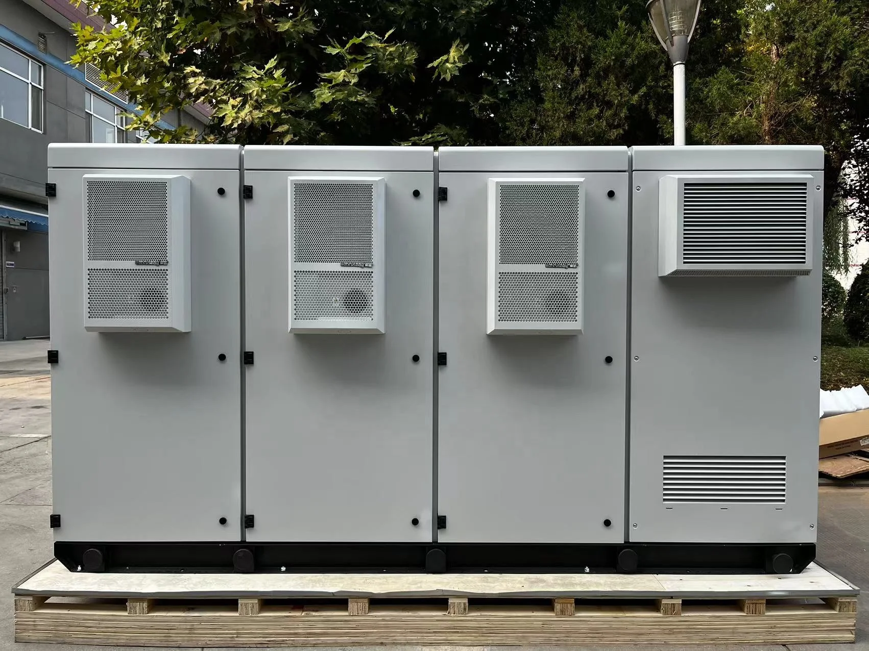 300kWh Battery Energy Storage System (BESS) with Solar & DG for Farm Use SCU
