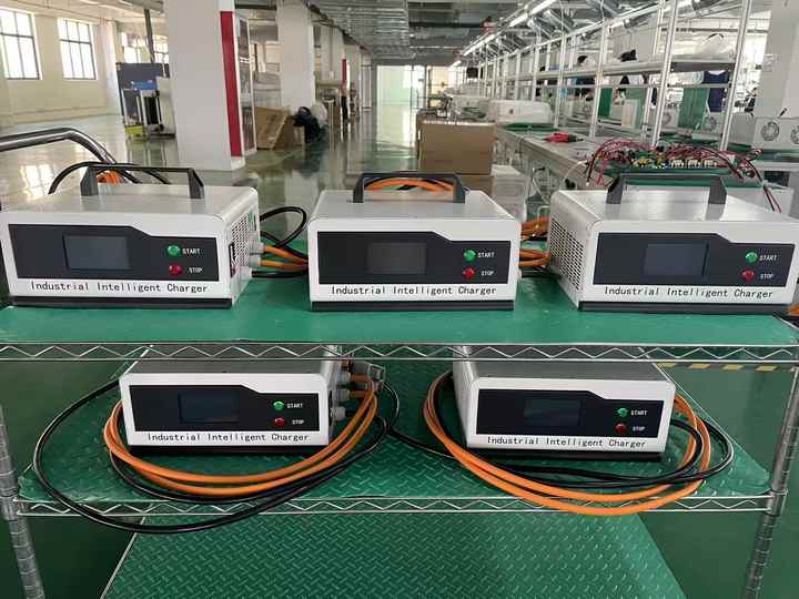 24V 200A 48V 100A Lithium Battery Charger High Power 6KW Li-ion LiFePO4 Battery Charger for Electric Vehicles Golf Carts BSM