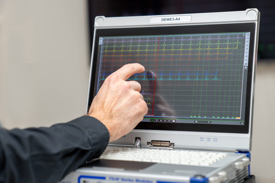 DEWE3-A4 Portable All-in-One DAQ System with 32 Analog Inputs for Battery Testing and Energy Storage Measurement Applications
