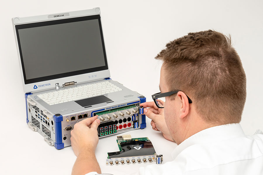 DEWE3-A4 Portable All-in-One DAQ System with 32 Analog Inputs for Battery Testing and Energy Storage Measurement Applications