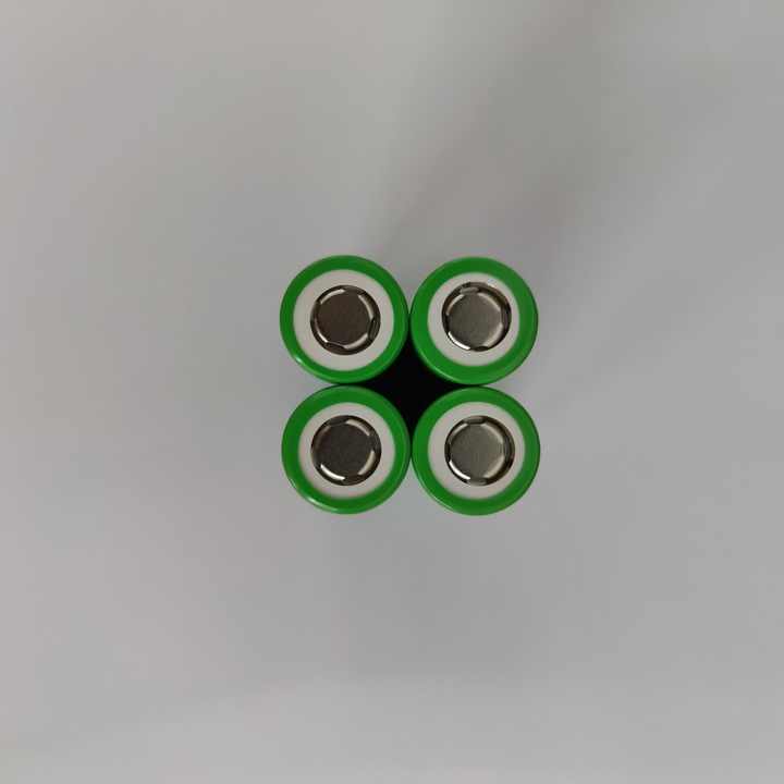 INR18650 Lithium Ion Rechargeable Battery 3.6V 3500mAh 10A Discharge High Capacity for Power Tools Electric Vehicles CNNTNY