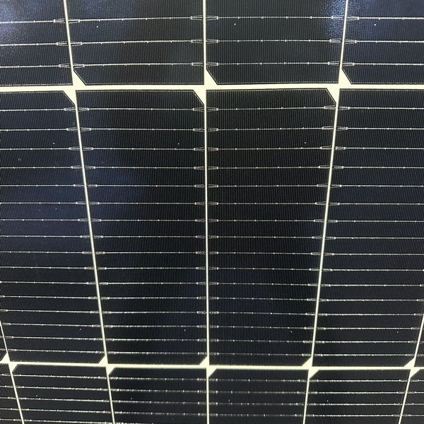 FSMH144DG-(565-585W)-M10 N-type MBB Bifacial Solar Panel for High Efficiency Power Generation in Low Light Conditions Flagsun