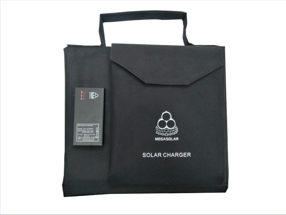 Solar Charger PD 60W Outdoor MacBook Pro Charging with USB-C PD & QC3.0