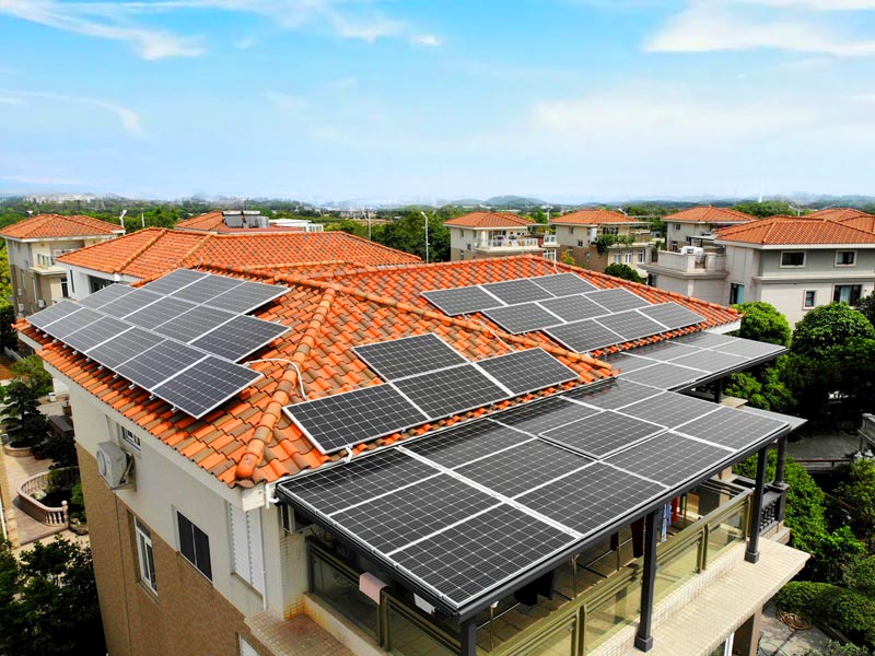 Residential Solar Panel 410W Monocrystalline Half-Cell Low Degradation for Home Use