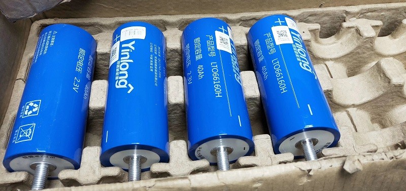 Yinglong LTO 66160 Battery 30AH 2.4V High Discharge Rate 10C for Solar Energy Storage and Power Tools