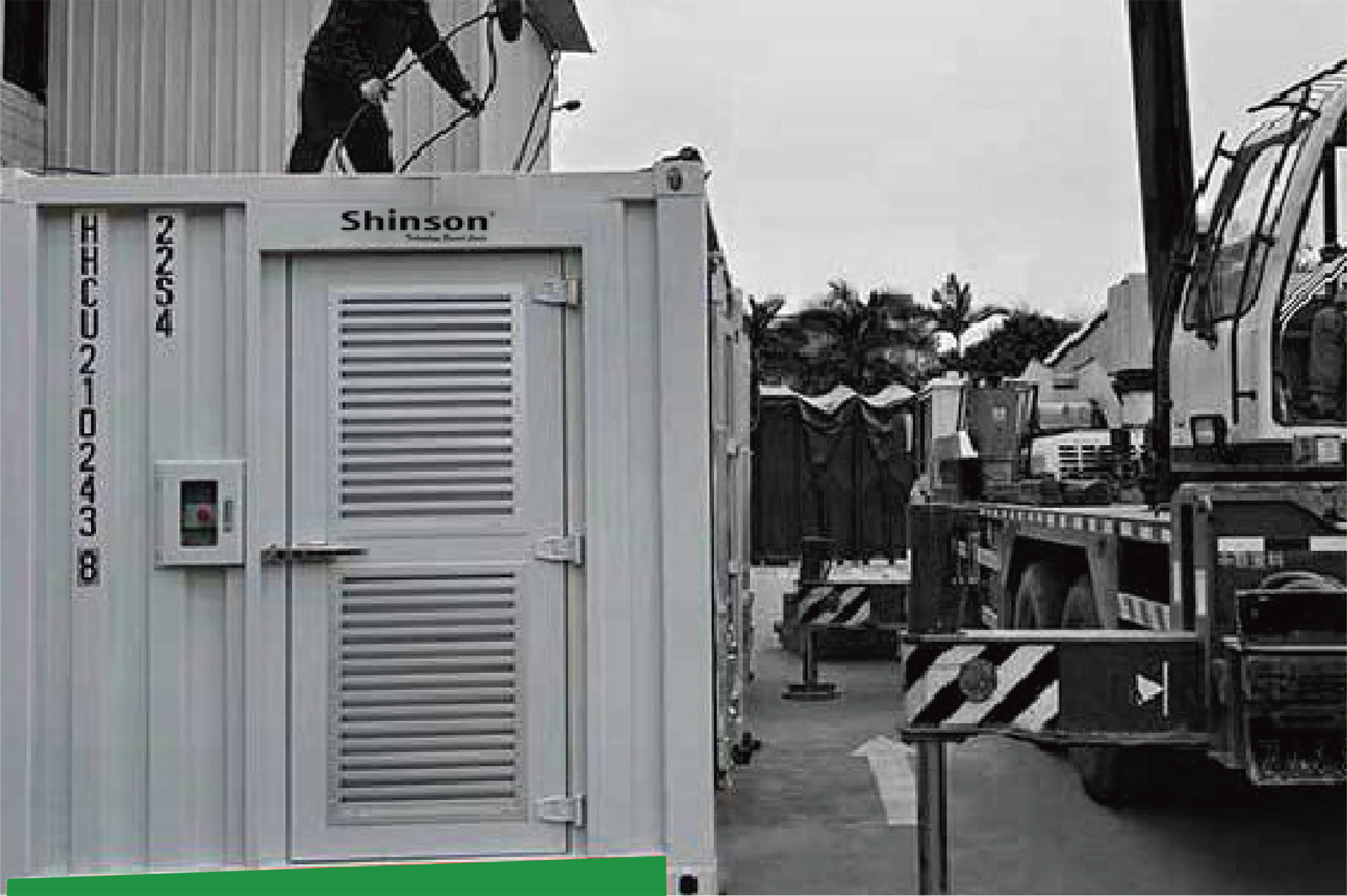 MEGATRON 1000KW Battery Energy Storage System 2000kWh LFP AC Coupled Grid-Scale Commercial Industrial Applications