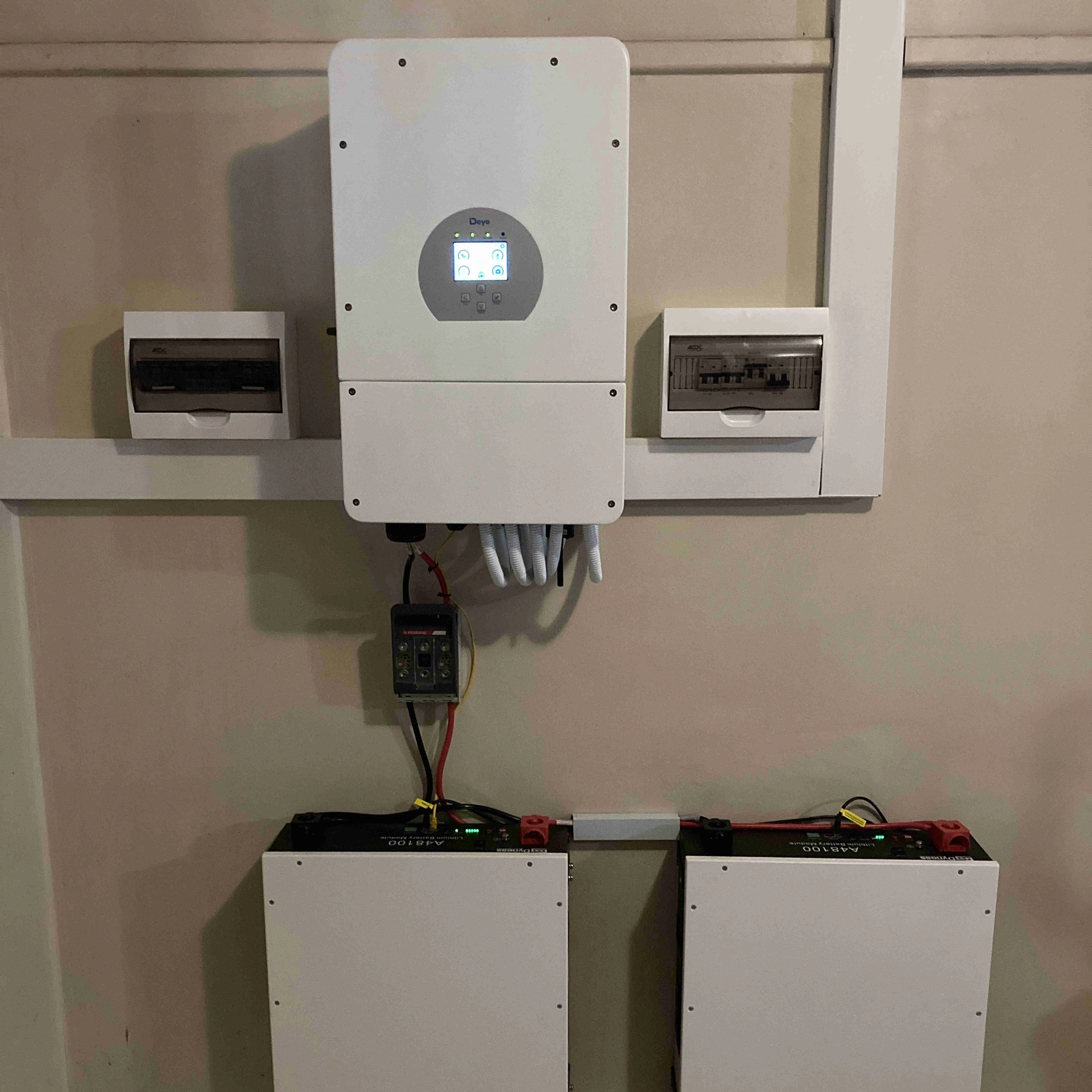 Solar Inverter Hybrid 5kw 6kw 8kw 10kw Sun-12k-sg04lp3-eu 12kw 3 Phase Deye Hybrid Inverter
